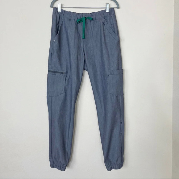 FIGS Men’s Gray Cargo Jogger Scrub Pants